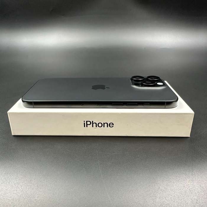 iPhone 16 Pro Max 256GB Black Titanium
