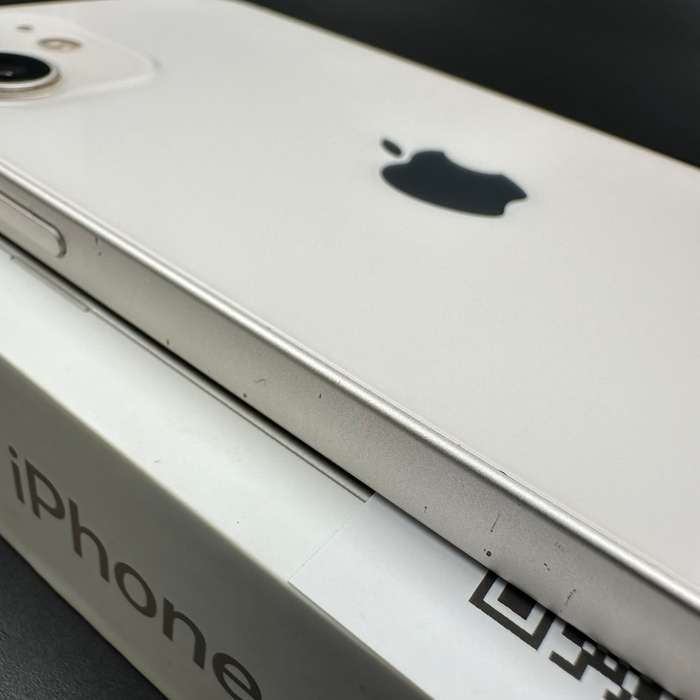 iPhone 12 64GB White