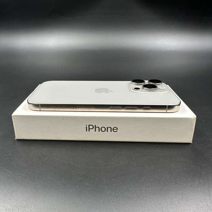 iPhone 16 Pro 256GB Natural Titanium