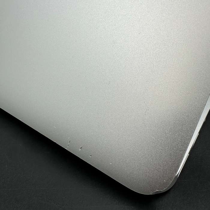 Macbook Air 13" 2017 1.8Ghz | 128GB SSD | 8GB Ram | Core i5 Silver