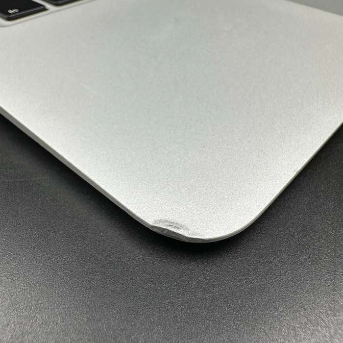 Macbook Air 13" 2017 1.8Ghz | 128GB SSD | 8GB Ram | Core i5 Silver