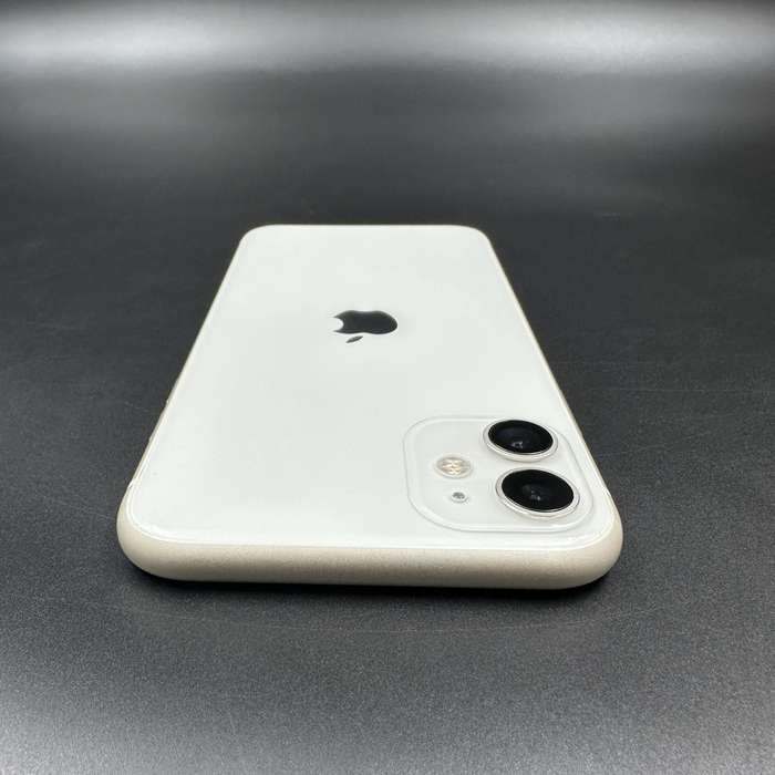 iPhone 11 64GB White