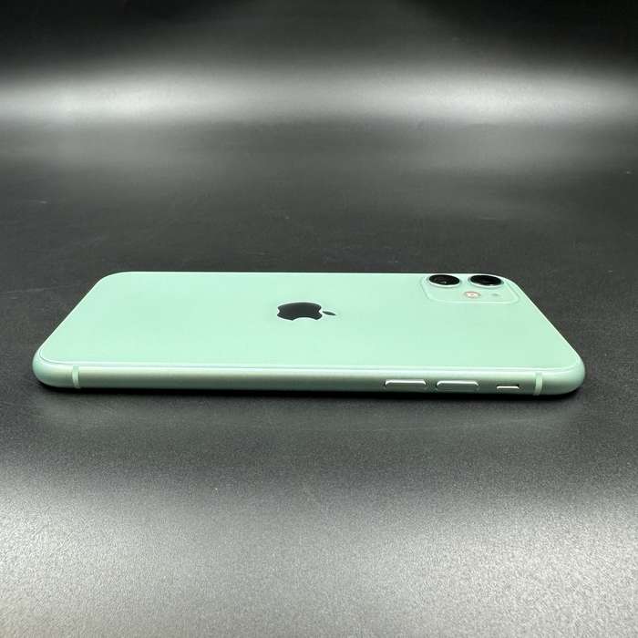 iPhone 11 64GB Green