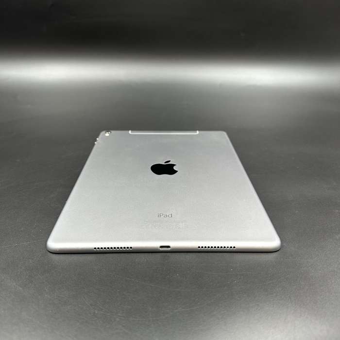 iPad Pro 9.7-inch 32GB (1st Gen) WiFi + Cellular Silver