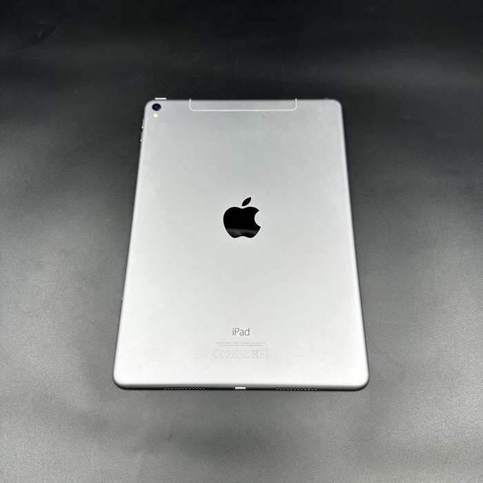 iPad Pro 9.7-inch 32GB (1st Gen) WiFi + Cellular Silver