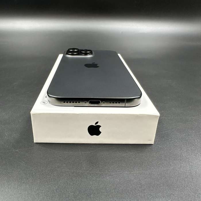 iPhone 16 Pro Max 256GB Black Titanium