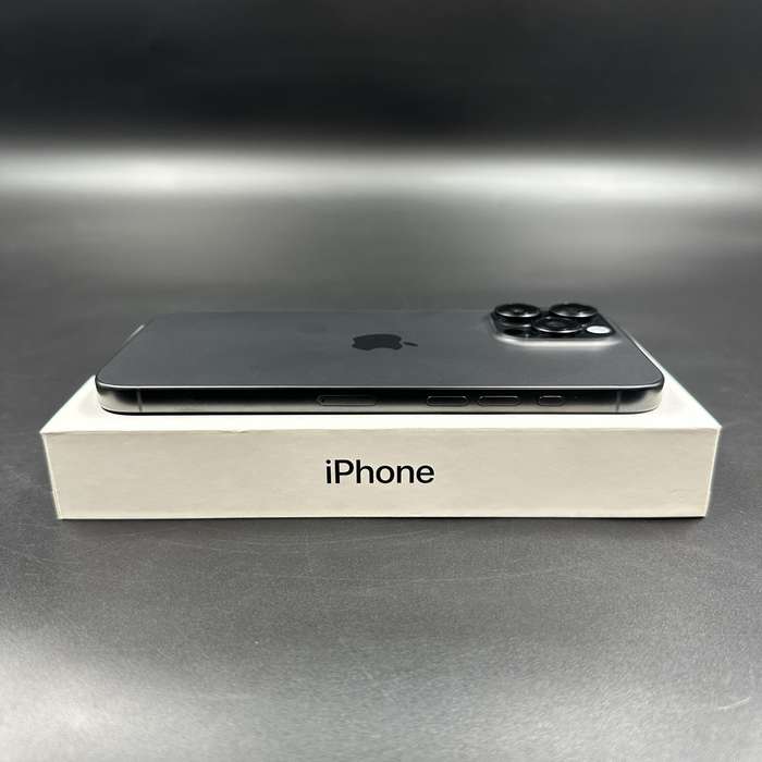 iPhone 16 Pro Max 256GB Black Titanium