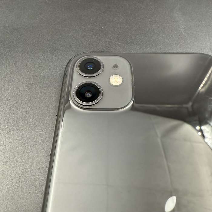 iPhone 11 64GB Black