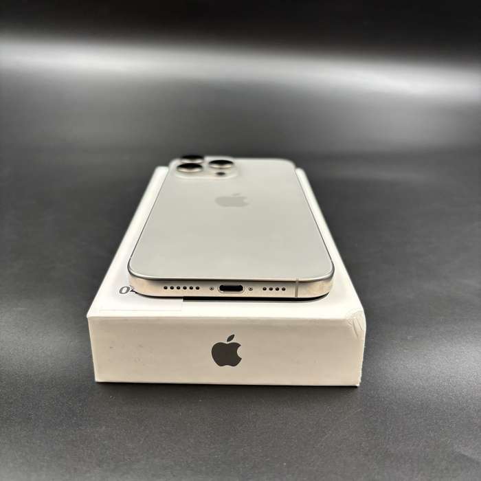 iPhone 16 Pro Max 512GB Natural Titanium