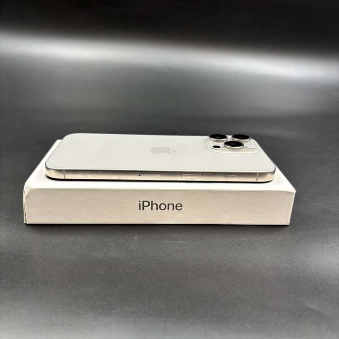 iPhone 16 Pro Max 512GB Natural Titanium