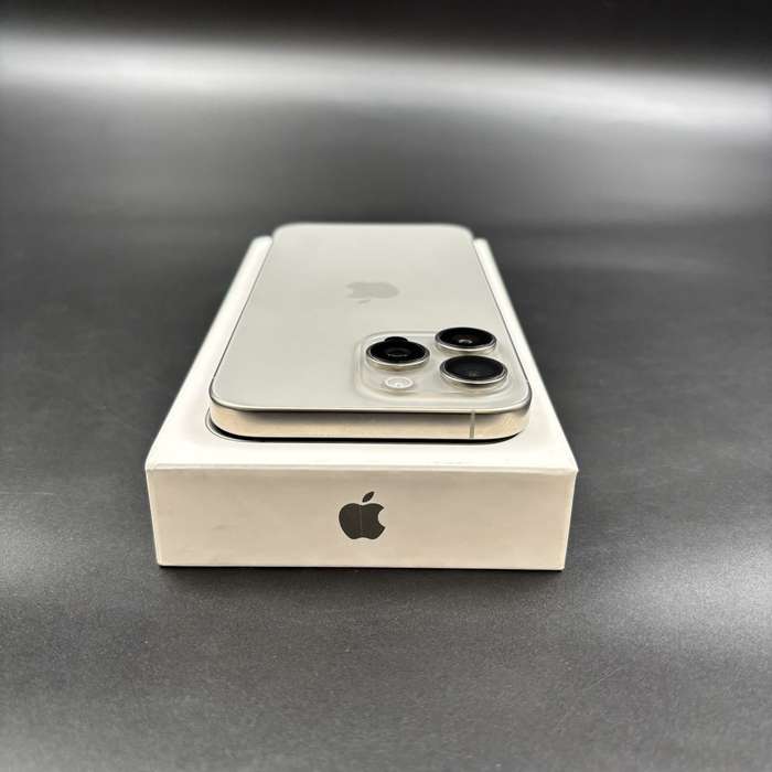iPhone 16 Pro Max 512GB Natural Titanium