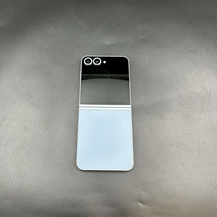 Samsung Galaxy Z Flip 6 256GB Blue