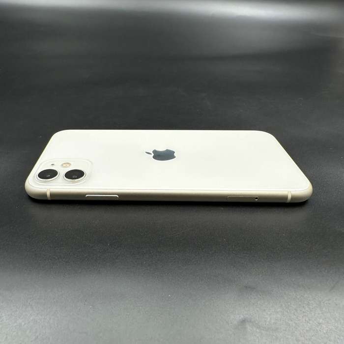 iPhone 11 256GB White