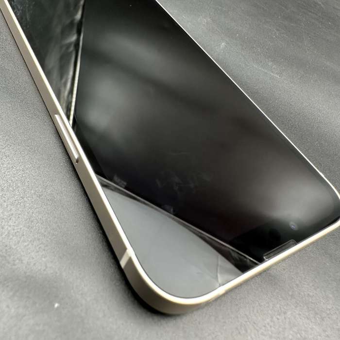 iPhone 13 128GB Starlight