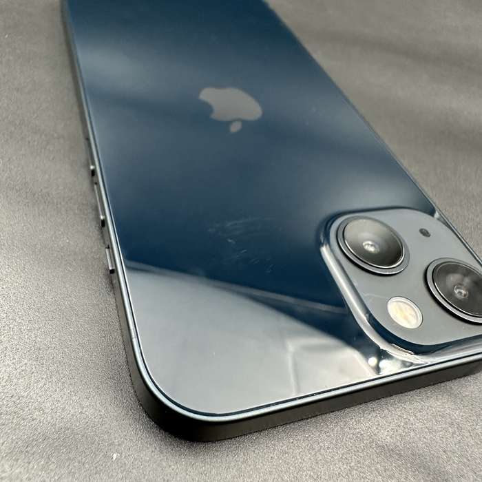 iPhone 13 128GB Midnight