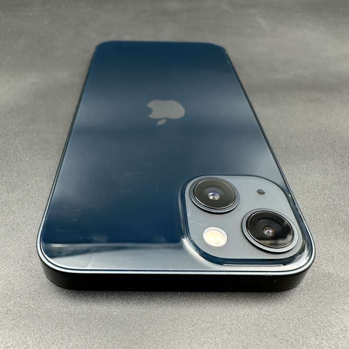 iPhone 13 128GB Midnight