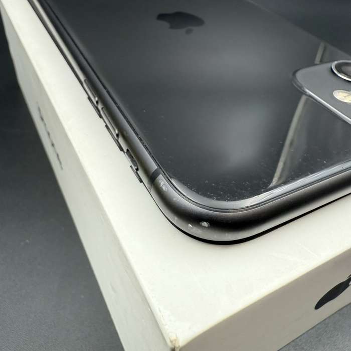 iPhone 11 64GB Black