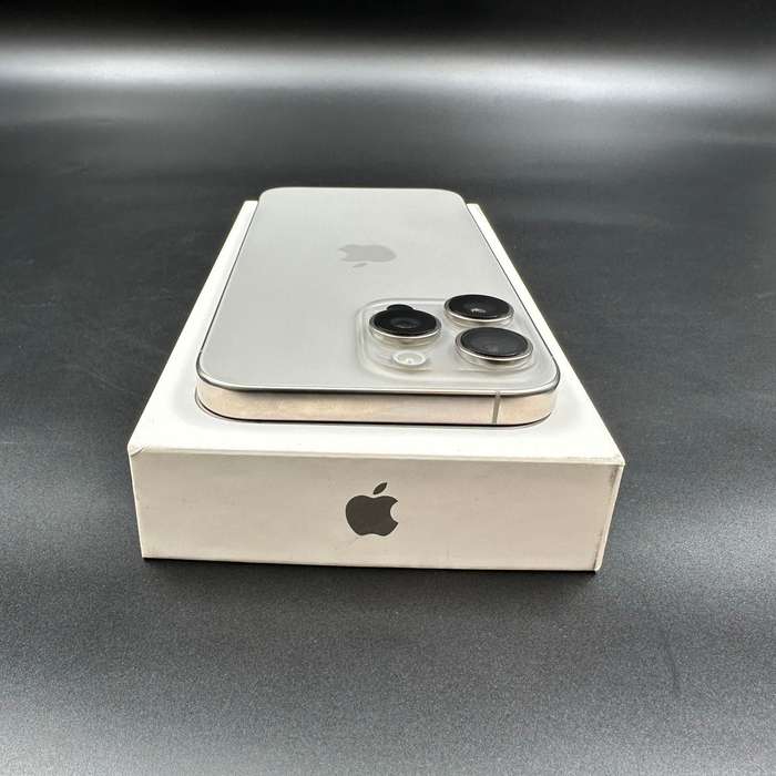 iPhone 16 Pro Max 256GB Natural Titanium