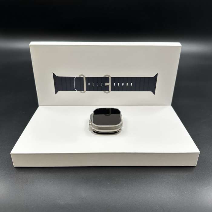 Apple Watch Ultra 2 49MM Natural Titanium Navy Ocean Band