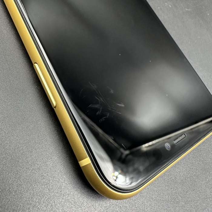 iPhone 11 128GB Yellow