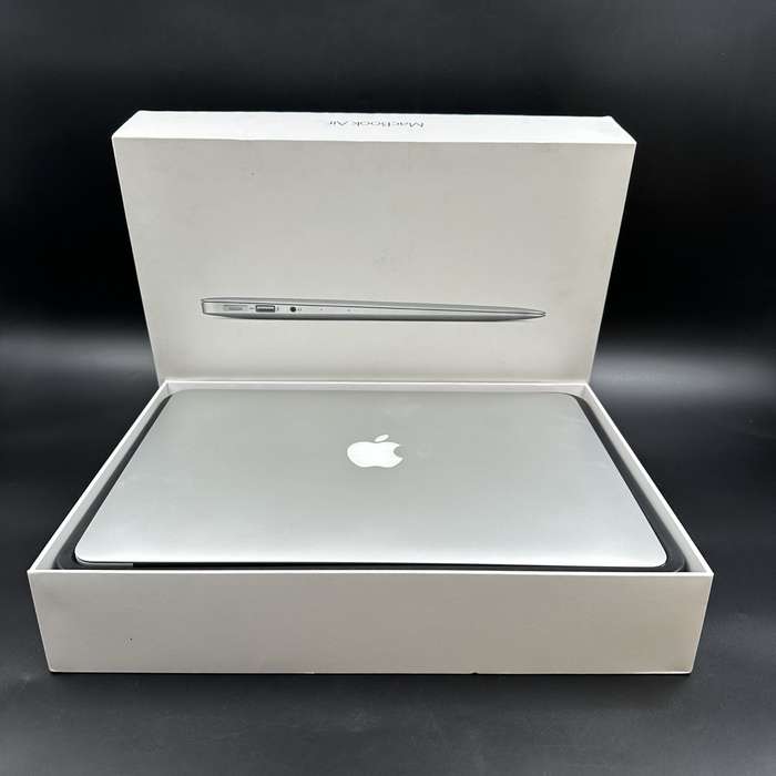 Macbook Air 13" 2017 1.8Ghz | 128GB SSD | 8GB Ram | Core i5 Silver
