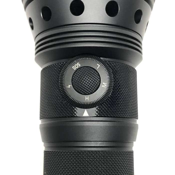 Powertac X10K Destroyer 10500 Lumen 675m throw Rechargeable LED Flashlight