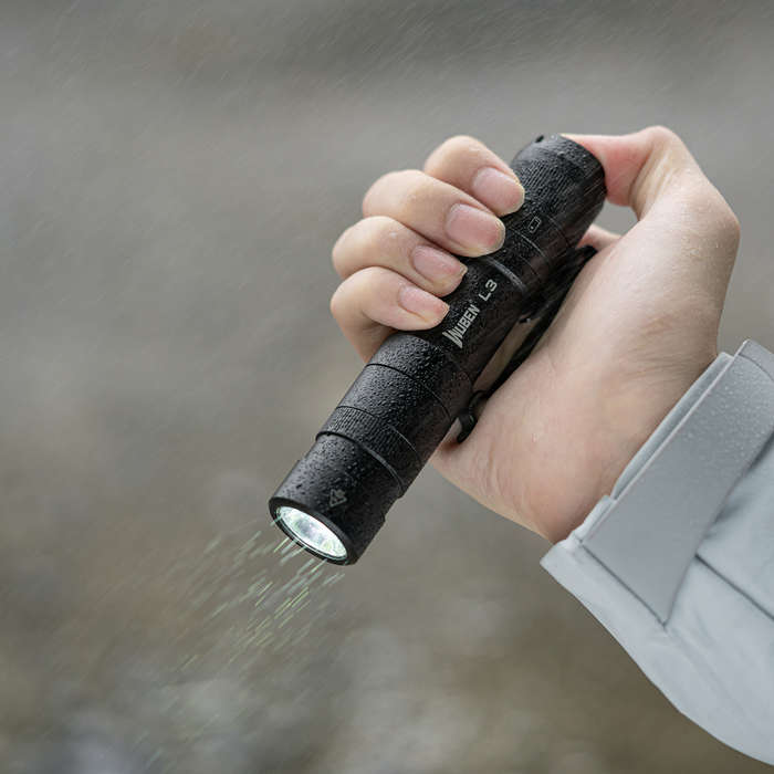 Wuben L3 3000 Lumen 226m Throw Rechargeable LED Tactical Flashlight with 21700 Battery