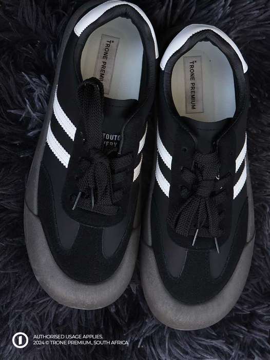 L.A.X Rebellion Sneakers - Black