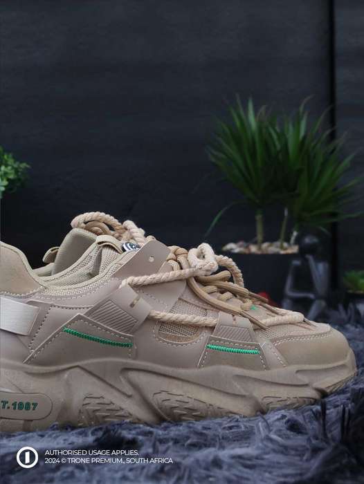 Rugged-X Pump Sneakers - Brown