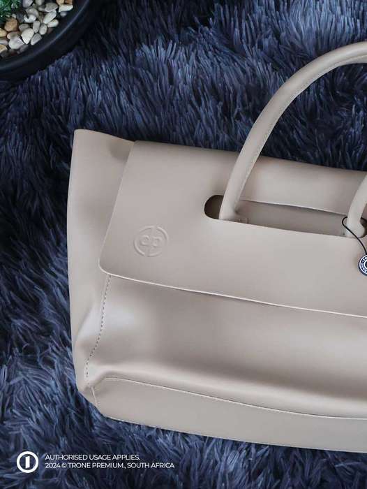 Debbie Patricks' Casual Tote Bag - Cream