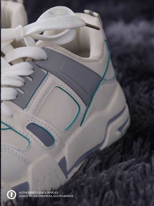 Trone DBMY Sneakers - Grey