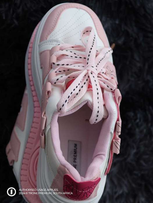 Trone x DMQ Sneakers - Pink