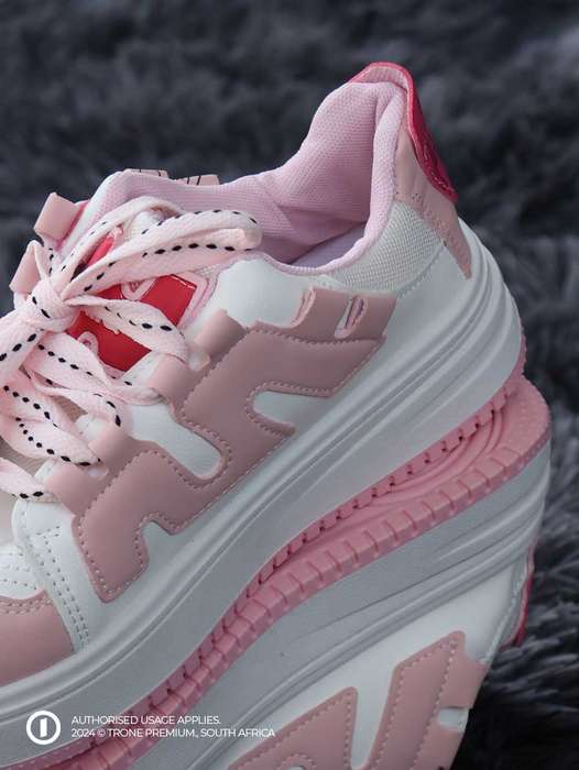 Trone x DMQ Sneakers - Pink