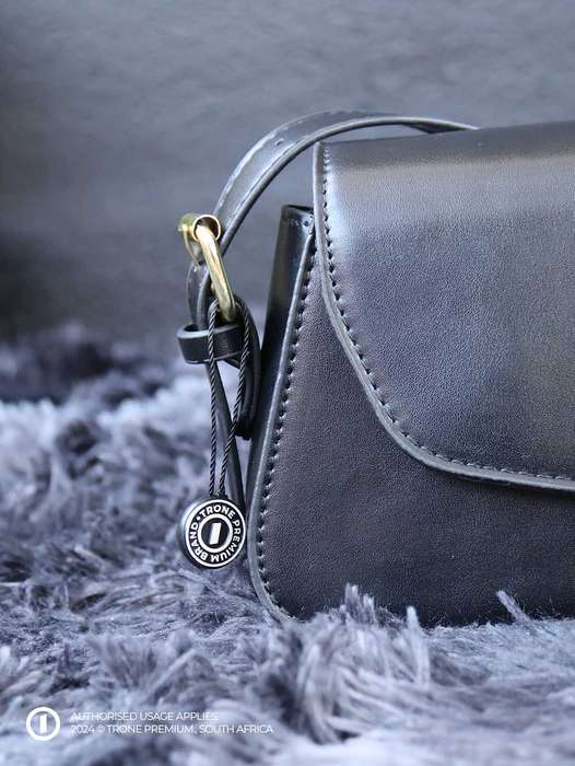 Debbie Patricks' Luxury Crossbody Bag - Black
