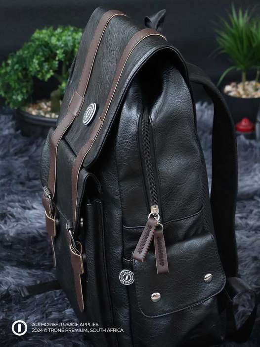 David Patricks' Slimline Backpack - Black