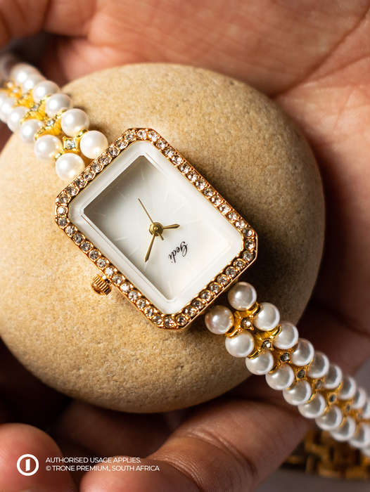 Premium Pearl Laced - Gold Watch