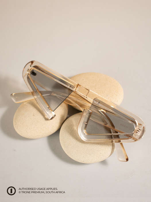 Trone Eluvie Shades