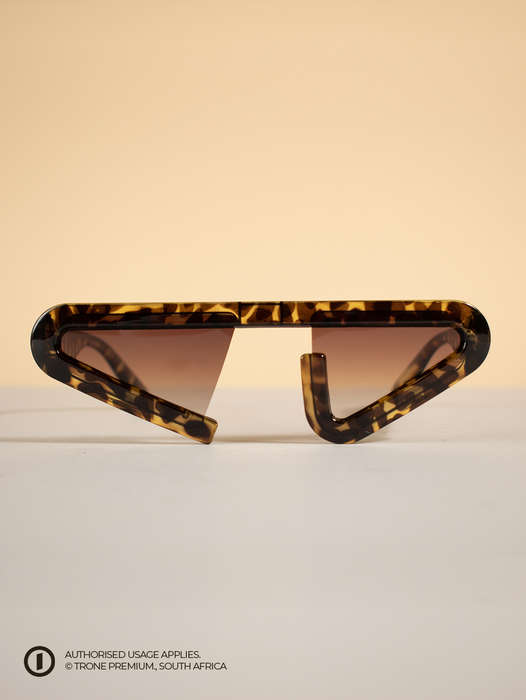 Trone Eluvie Shades