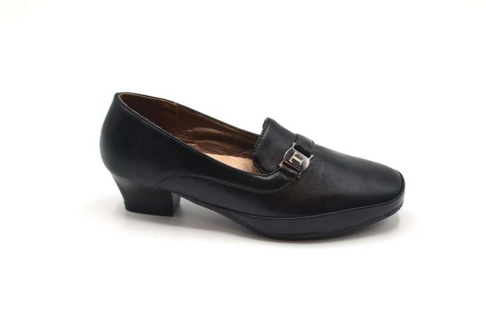 TTP Ladies Low Heel Court Shoe