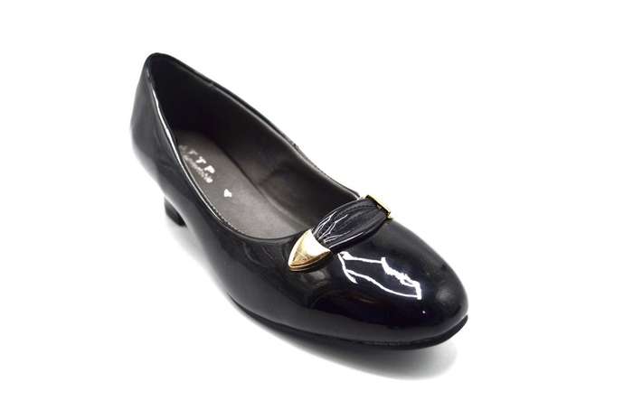 TTP Ladies High Gloss Slip on Low Heel Courts