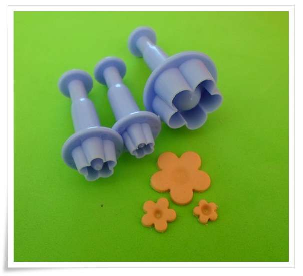 Blossom Plunger Cutter