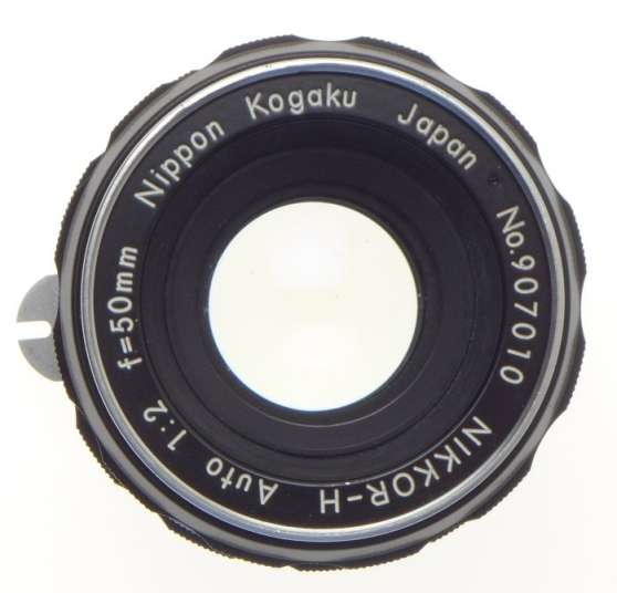 Chrome nikon f 35mm film slr camera photomic meter nikkor-h 1:2 f=50mm kogaku lens