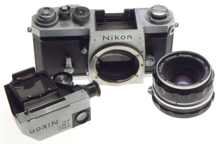 Chrome nikon f 35mm film slr camera photomic meter nikkor-h 1:2 f=50mm kogaku lens