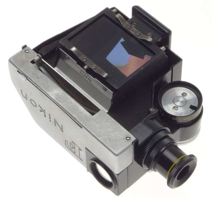 Chrome nikon f 35mm film slr camera photomic meter nikkor-h 1:2 f=50mm kogaku lens