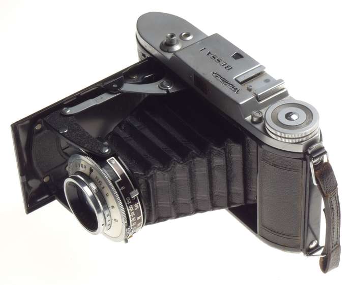 VASKAR 4.5/105mm Voigtlander coated lens Bessa I med. Format camera