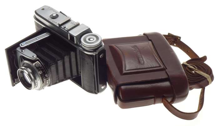 Voigtlander PERKIO II Vintage Folding camera Color Skopar 3.5/80 - Voigtlander