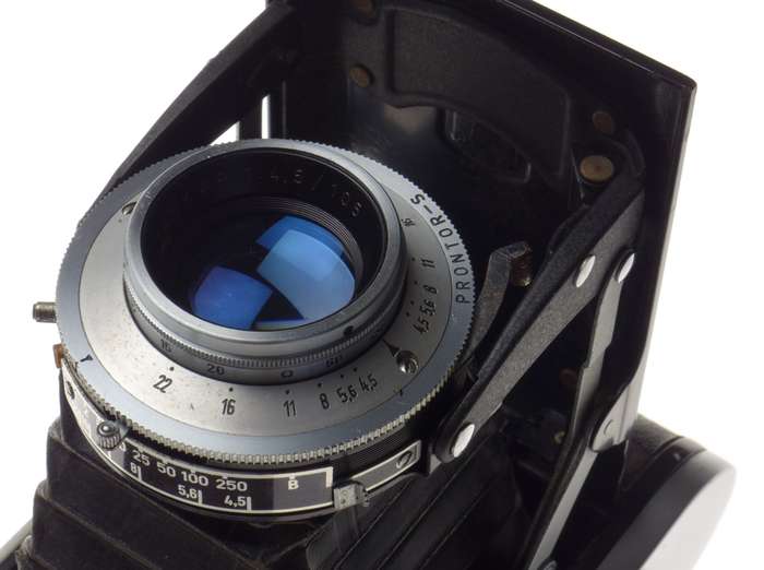 Voigtlander Bessa I Classic folding camera 3.5/105mm VASKAR coated lens