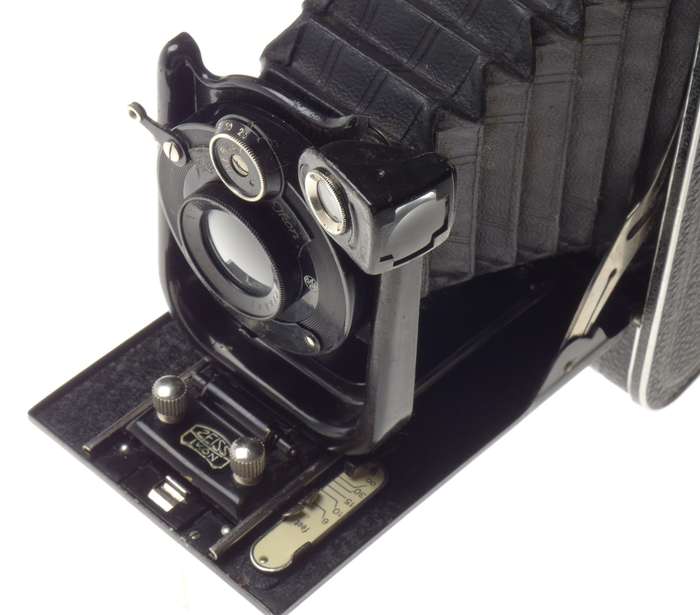 Zeiss Contessa Nettle black folding film camera Contessa-Nettle 6.3/13cm