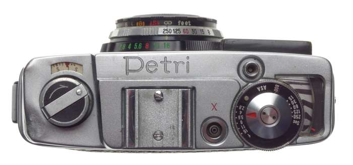 Petri Compact E Super-Fast 2.8 Kuribayashi Orikkor f=28mm lens