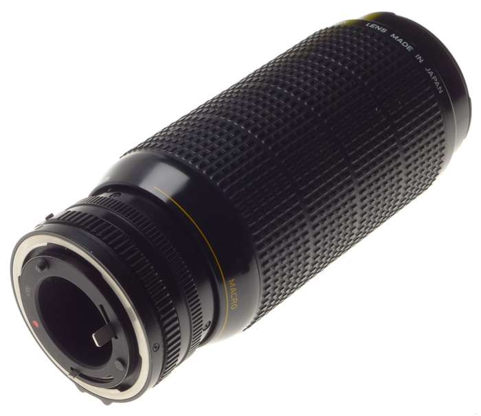 Canon FD 100-300mm Macro Zoom lens 1:5.6 in MINT condition with perfect glass caps included